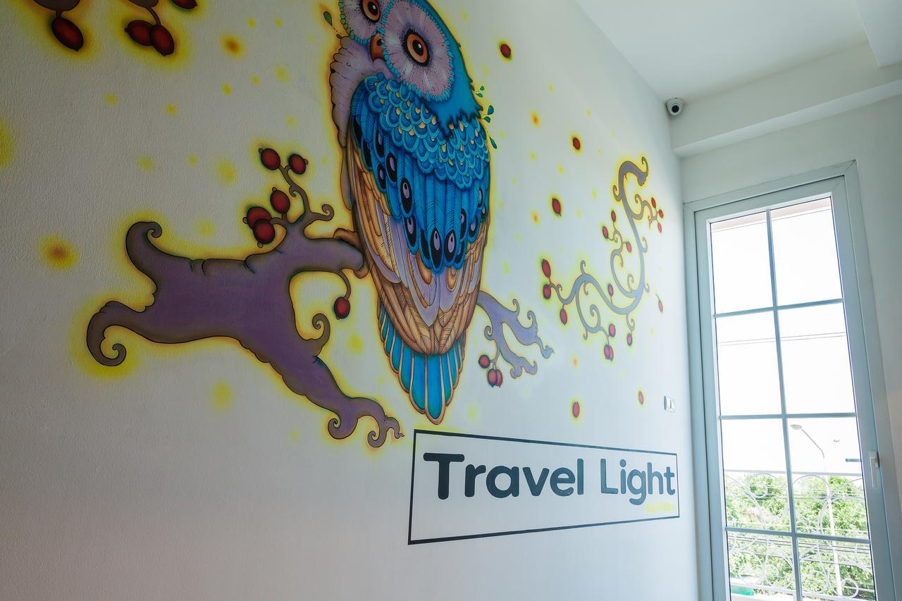 Travel Light Hostel Pattaya Exterior photo